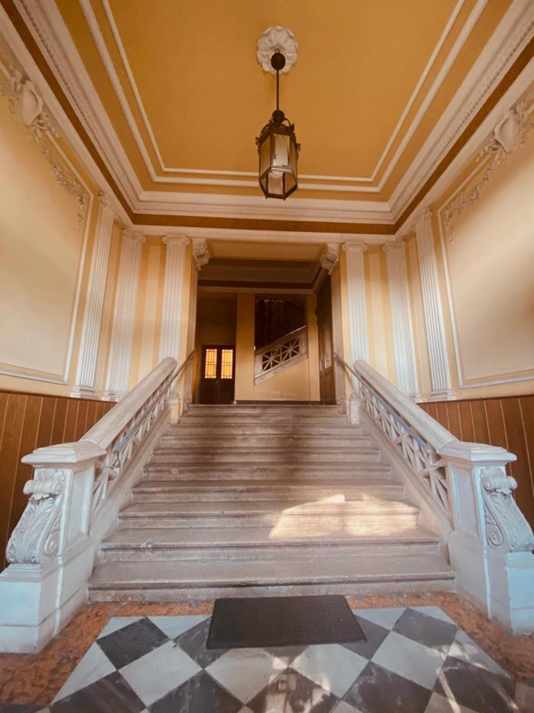 Casa Vacanze Viale Miramare 31- Delizioso Mini Loft Industrial Trieste Luaran gambar